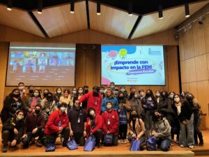 Cerca de 60 estudiantes secundarios asisten a primer taller del concurso “Emprende con impacto en la FEN”