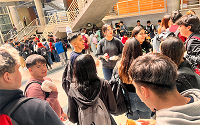 Programa FEN Buddy Mechones: Acompañamiento y excelencia en la inserción universitaria