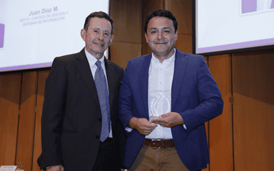 Excelencia académica y compromiso docente: FEN Uchile premia a sus mejores del 2024